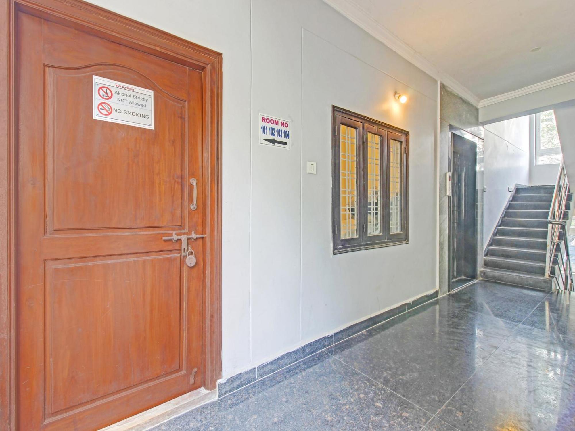 Hotel O Svr Silver Key Lingampalli Exterior foto